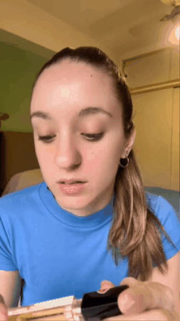 Aplicaci&oacute;n gloss Bloom